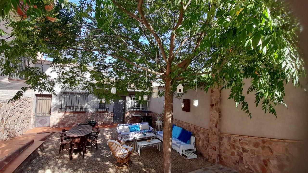 Vivencias Casa Rural Para 10 Personas Camunas Exterior foto